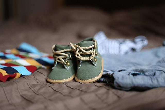 Choosing the Right Organic Cotton Baby Clothing Brands
